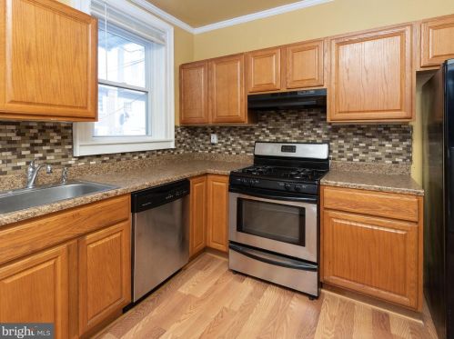 5755 Marshall St, Philadelphia PA 19120-2215 exterior