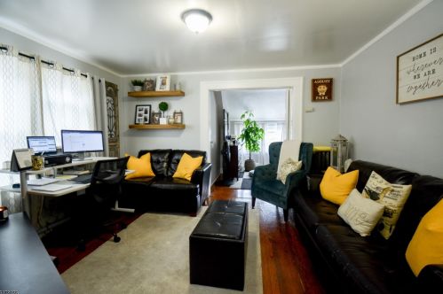 85 Manchester Pl, Newark NJ  07104-1703 exterior