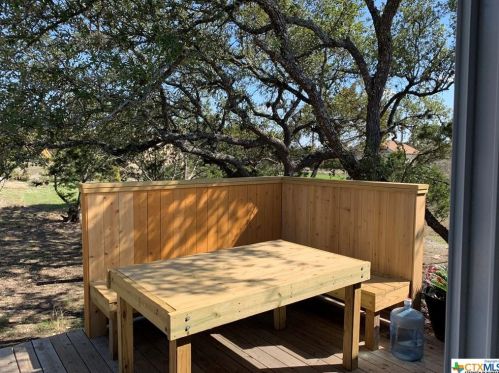 676 Henderson Dr, Spring Branch TX 78070-4032 exterior