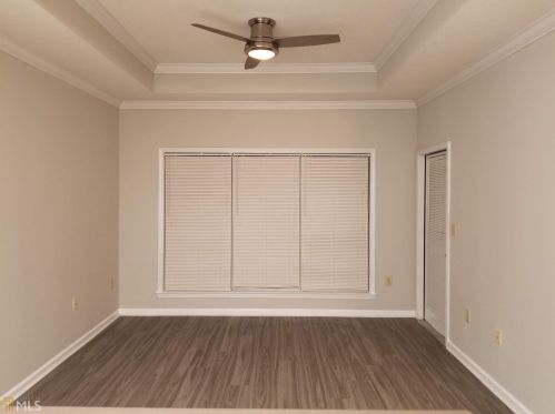 4333 Dunwoody St, Atlanta GA 30338-0012 exterior