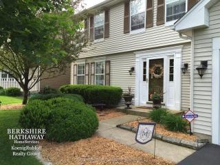 48 Forestview Ln, Aurora, IL 60502-6915