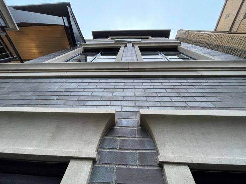 3854 Claremont Ave, Chicago IL 60618-3820 exterior