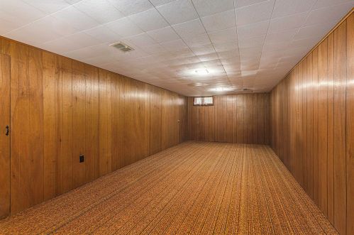 2335 Sharon Ave, Wyoming MI exterior