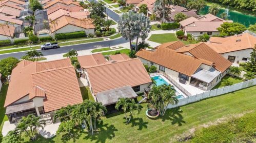 7851 Villa Nova Dr, Boca Raton FL 33433-1028 exterior
