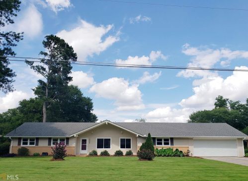 2294 Amber Wood Dr, Lithonia GA 30078-2601 exterior