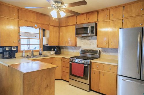 4364 Calvary Rd, Duluth MN 55803-1513 exterior