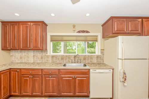 2926 Ocean Ave, Hauppauge NY 11779-5024 exterior