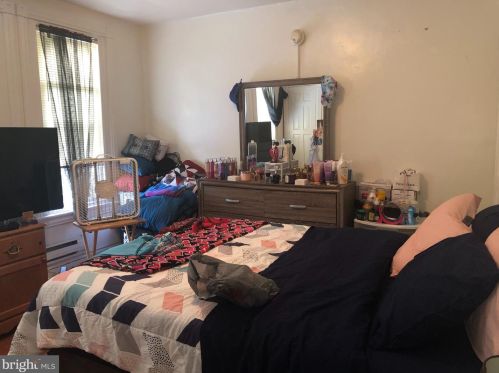 3741 15 St, Philadelphia PA 19140-3601 exterior