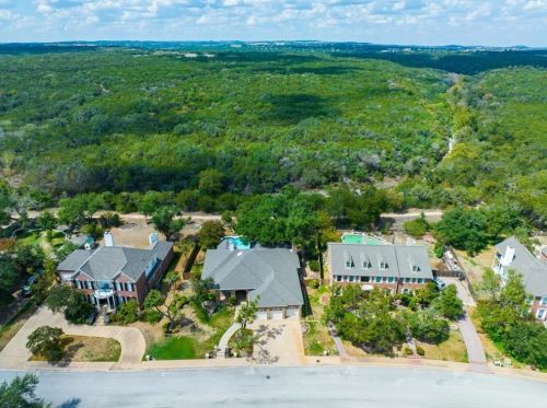 3006 Barton Pt Dr, Austin TX 78733-6322 exterior