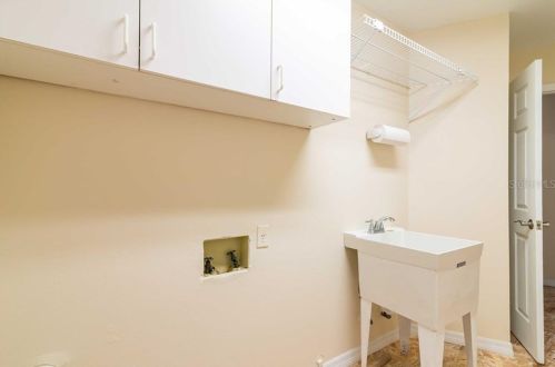 4302 Middle Lk Dr, Tampa FL 33624-3411 exterior