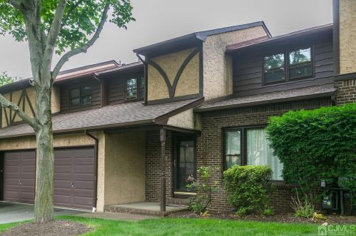 6 Almond Ln, Edison NJ  08820-1405 exterior