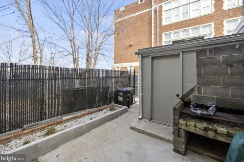 3561 6 St, Washington DC 20024-3800 exterior