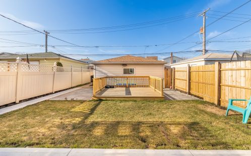 6116 Moody Ave, Chicago IL  60638-4312 exterior