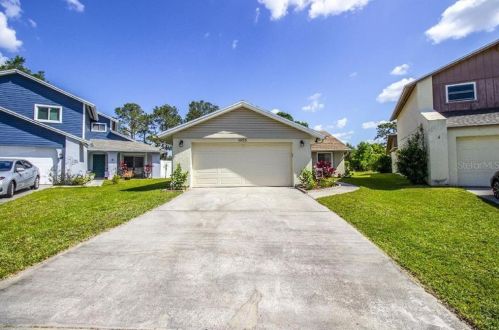 16155 Gardendale Dr, Tampa FL 33624-1132 exterior