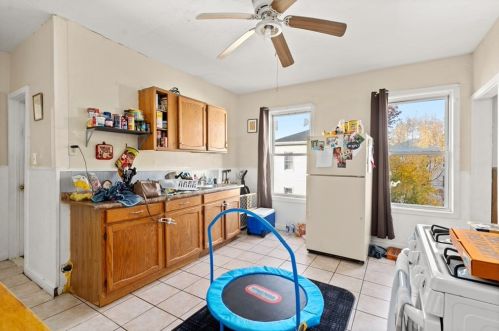 15 Perry Ave, Worcester MA 01610-2019 exterior