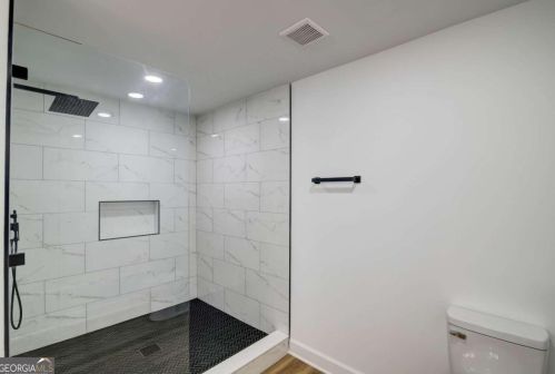 2006 Lisbon Dr, Atlanta GA 30310-4920 exterior