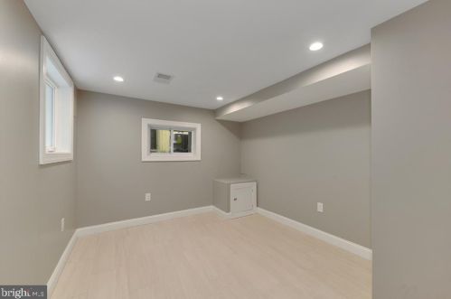 308 Rhode Island Ave, Washington DC  20001-1827 exterior