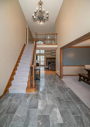 11070 Rambling Oaks Dr, Saint Louis MO 63128-2036 exterior