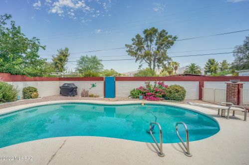5841 Baker St, Tucson AZ  85711-2409 exterior