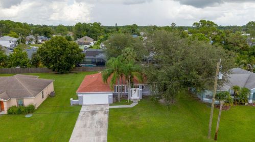 1155 Alexandria Ave, Fort Pierce FL  34953-3401 exterior