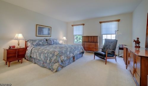 122 Mackenzie Ln, Parsippany NJ 07834-3723 exterior