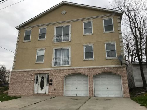 658 18 Ave, Irvington NJ  07111-3713 exterior