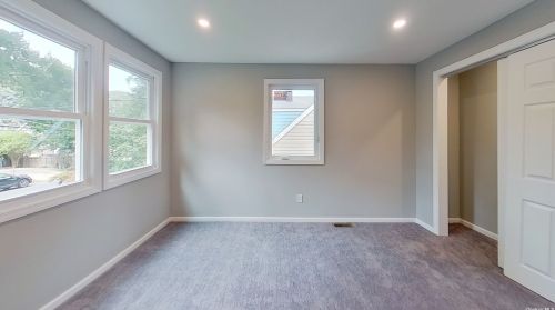 108 2 St, Huntington Station NY 11746-1565 exterior