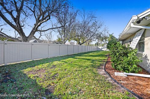 285 Northgrove Dr, Merritt Island FL 32953-7959 exterior