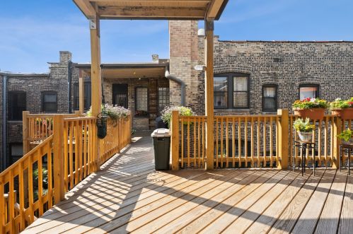 609 Addison St, Chicago IL 60613-4465 exterior