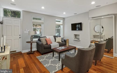 2114 Catharine St, Philadelphia PA  19146-1208 exterior