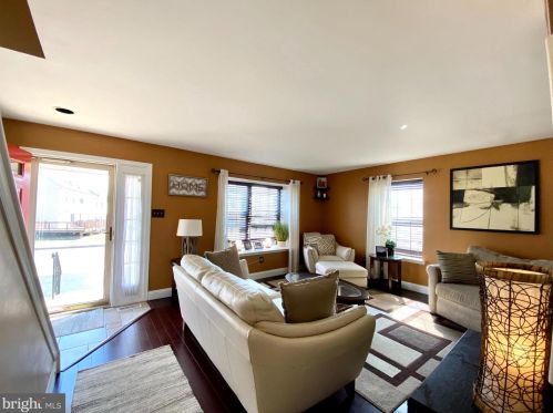 354 Scola Rd, Chester PA 19015-1417 exterior