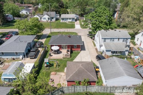 4034 Lester Dr, Grand Rapids MI 49525-1447 exterior