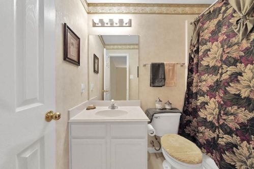 8418 Cross Country Dr, Humble TX 77346-6193 exterior