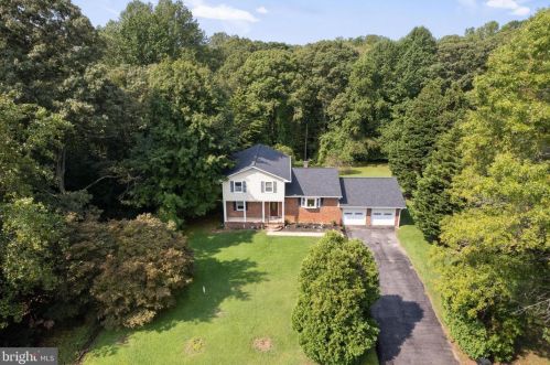 5650 Warren Dr, Huntingtown, MD 20639-9755