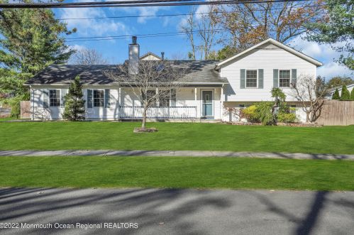 984 Woodlane Rd, Jackson Twp NJ 08527-1556 exterior