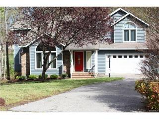 4502 Oak Hollow Rd, Chester VA  23831-6787 exterior