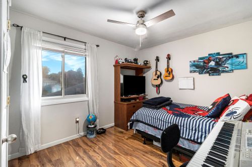 372 Pne Needles Ct, Grand Rapids MI 49548-6881 exterior