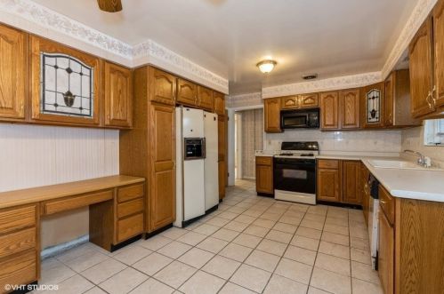 3322 Catalpa Ave, Chicago IL 60625-2275 exterior