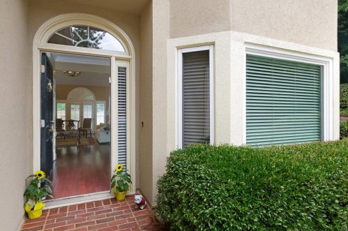 5601 Brooke Ridge Dr, Atlanta, GA 30338-7000