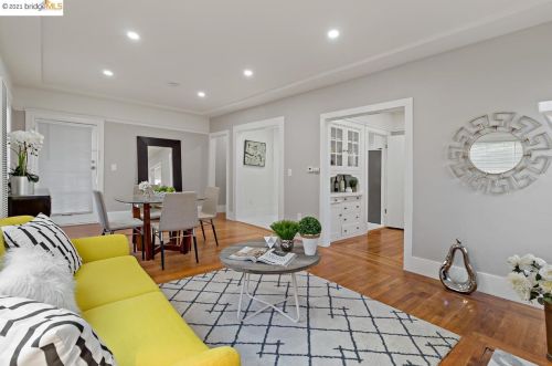 2924 Florence St, Berkeley CA 94705-2093 exterior