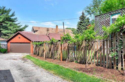 11056 Bell Ave, Chicago IL 60643-3935 exterior