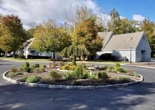 204 Dogwood Ct, Poughkeepsie NY exterior