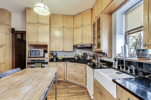 2324 Armitage Ave, Chicago IL 60647-4342 exterior