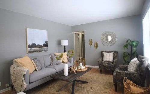 8111 Lancaster Ave, Milwaukee, WI 53218-3653