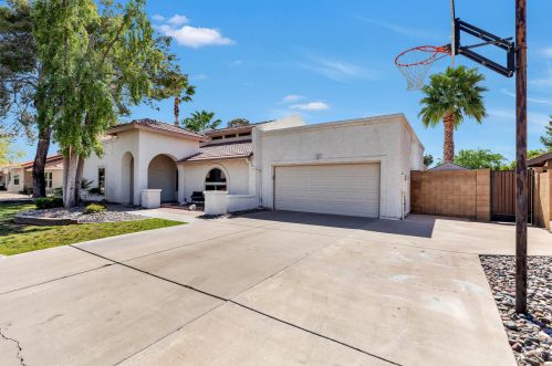 421 Mcnair St, Chandler AZ  85225-7134 exterior