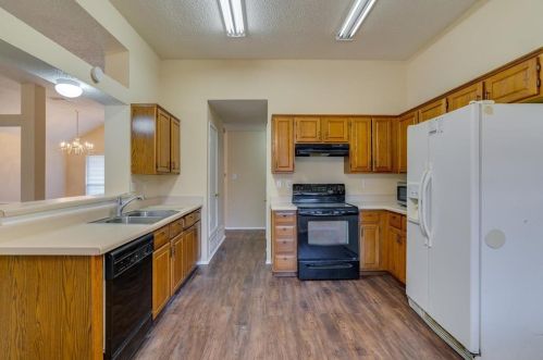 5804 Poole Dr, Frisco TX 75056-4467 exterior