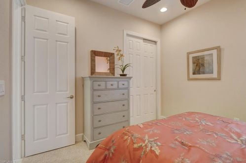 8230 Valiant Dr, Naples FL 34104-6676 exterior