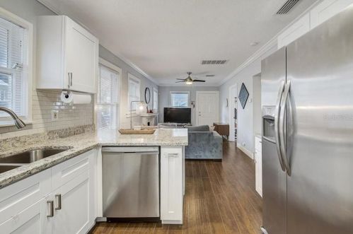 309 Crest Ave, Tampa FL 33614-6709 exterior