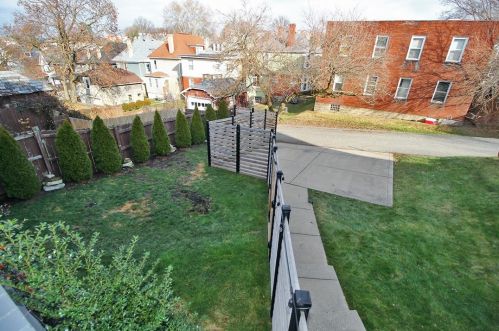 1664 Hillsdale Ave, Pittsburgh PA 15216-1870 exterior