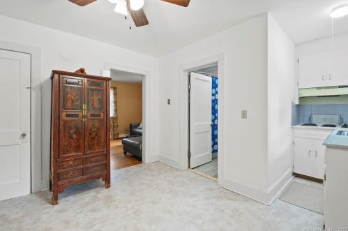 256 Autumn St, Manchester CT 06040-5553 exterior